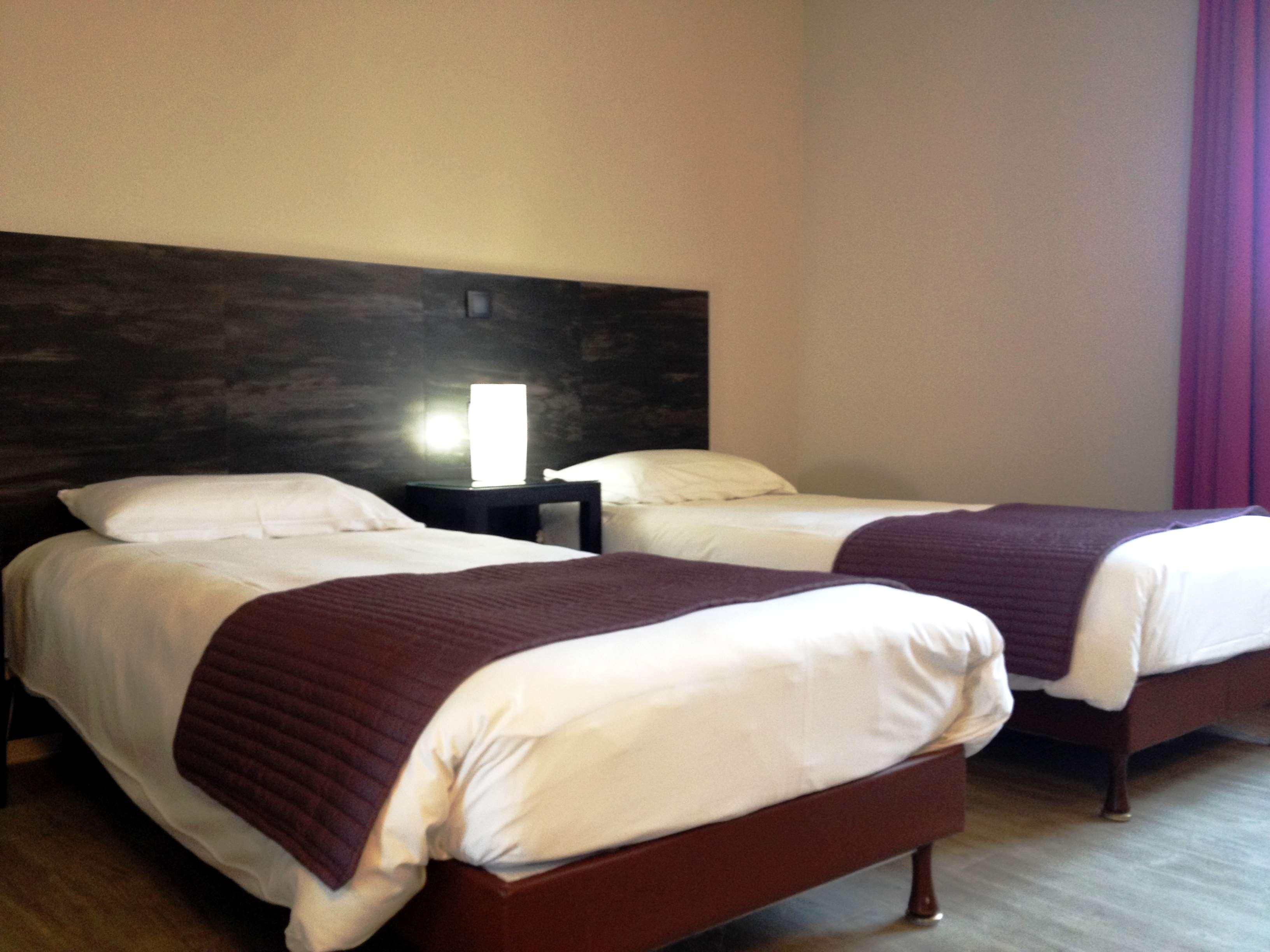 Hotel Kyriad Sud 3*