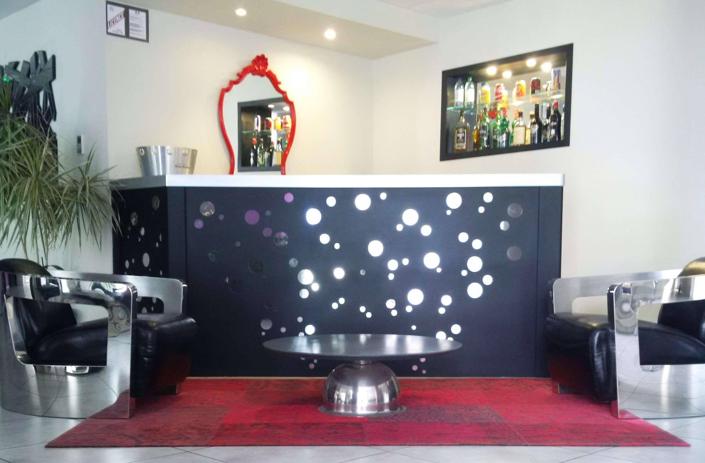 Hotel Kyriad Sud 3*