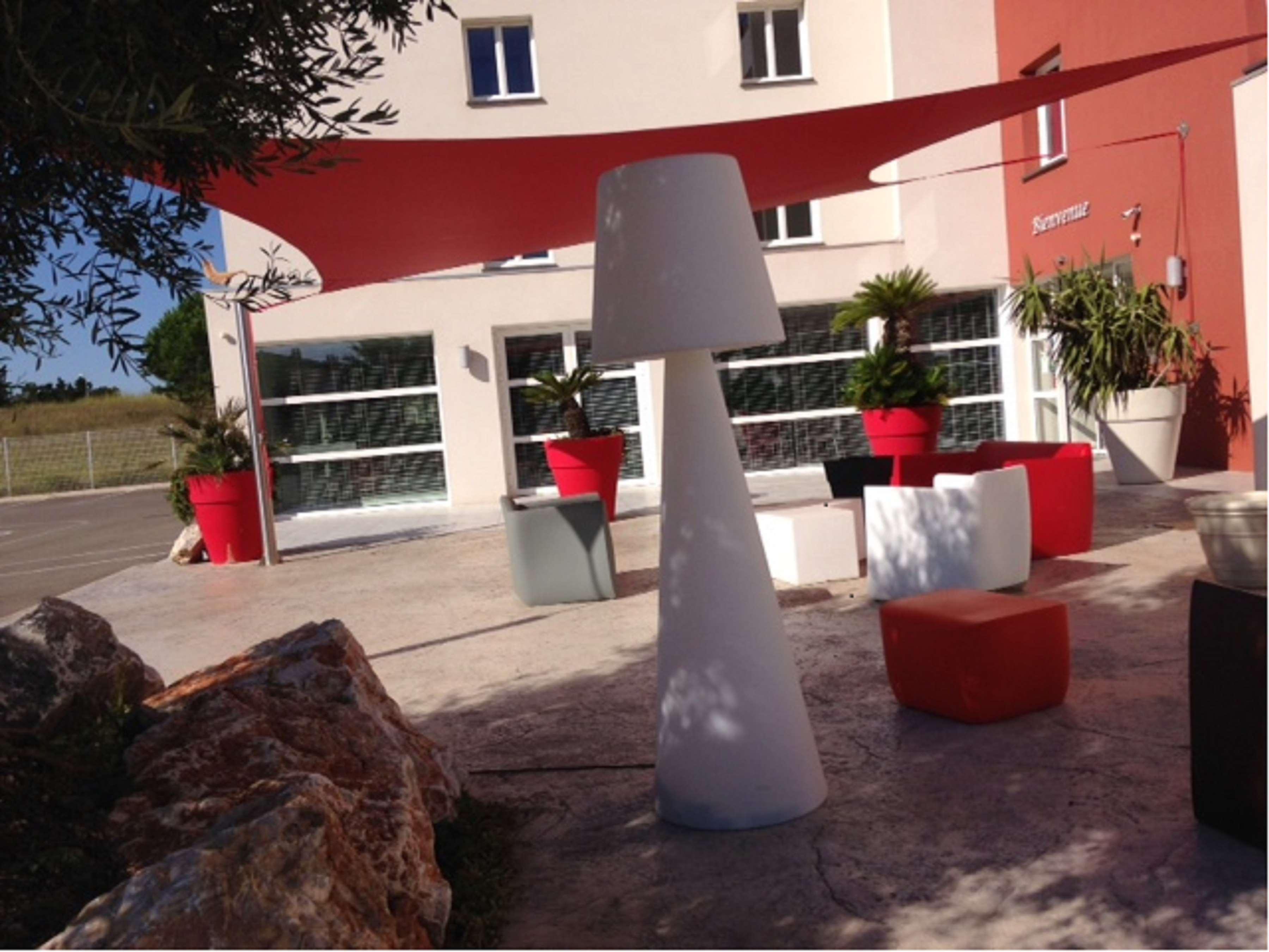 Kyriad Sud Hotel