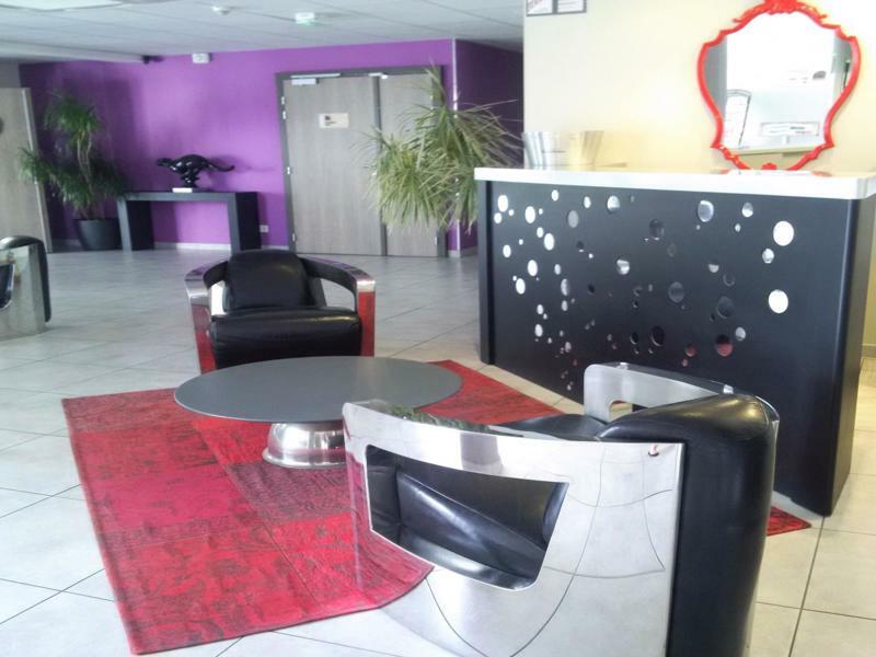 Hotel Kyriad Sud 3*